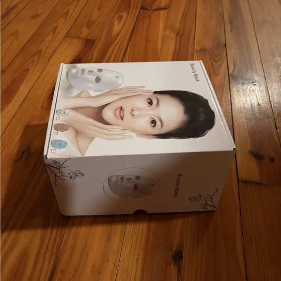 🚨 {LED Mask} - Picture 10 of 10